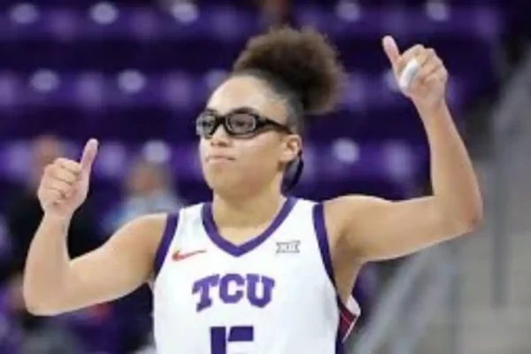 Olivia Miles Breaks Records in WNBA